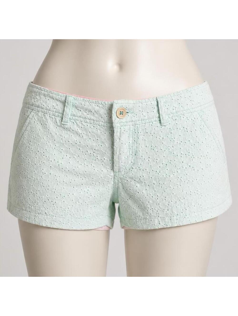 Lilly Pulitzer Walsh Shorts Size 6 Light Blue Eyelet Cotton